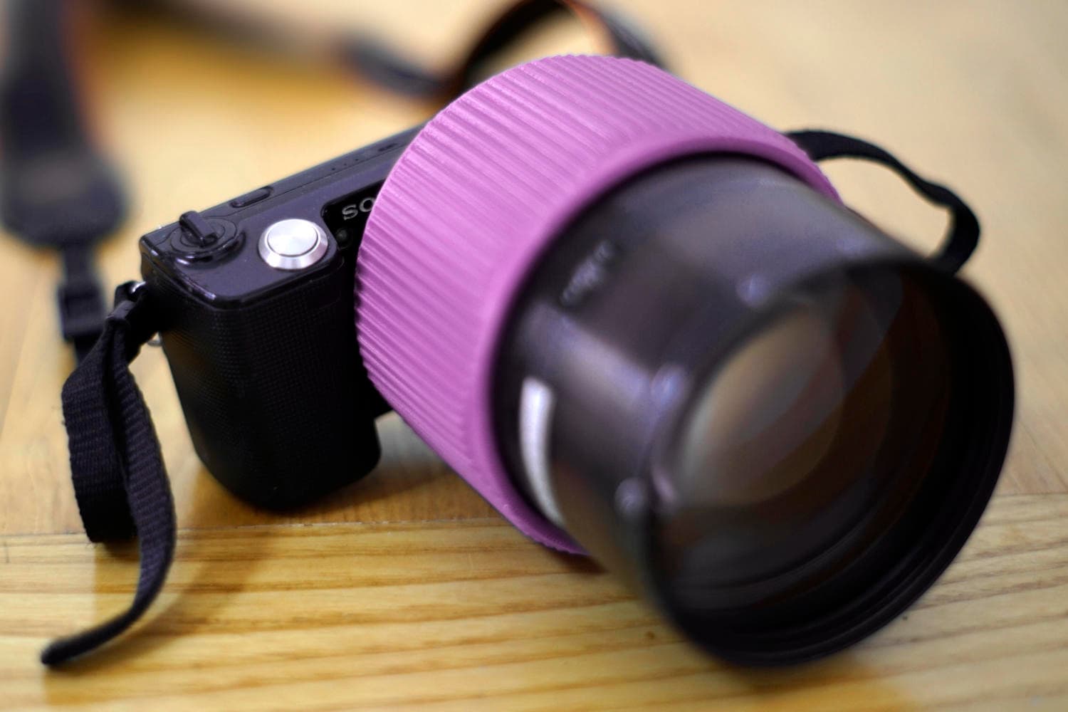 Focusing E-Mount Adapter for Ultrafast Lenses